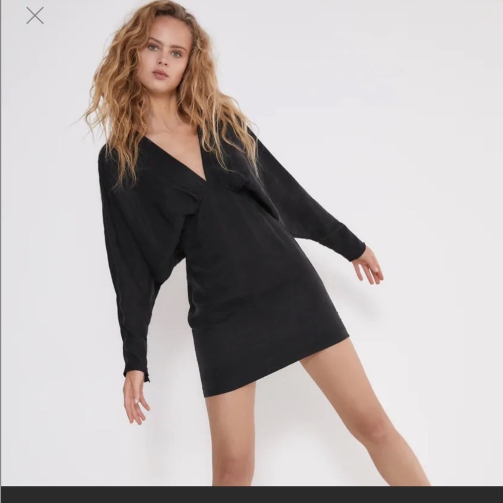 Black long sleeve dress